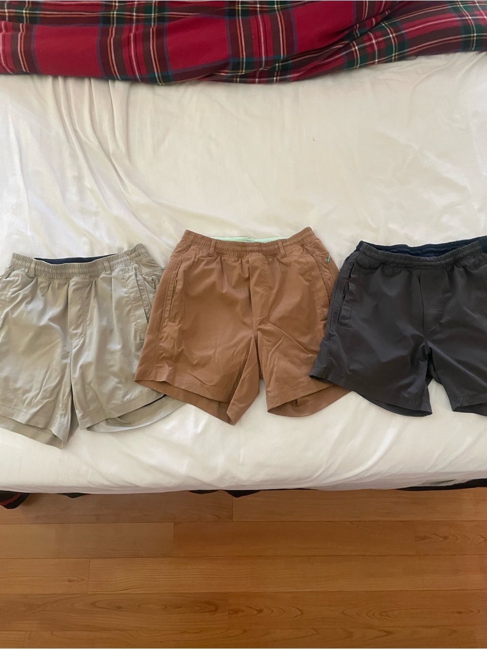 Birddogs size Small Lot of 3 Men’s Lined Athletic Golf Shorts Tan Khaki charcoal